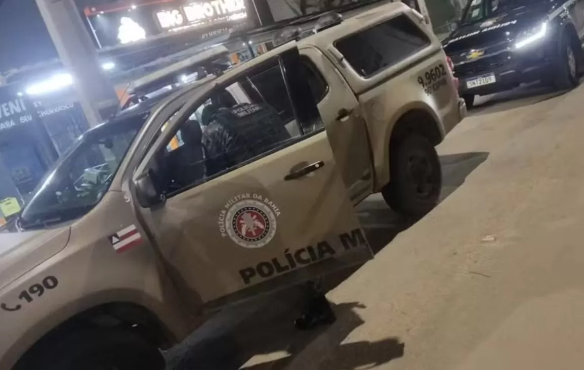 Homem é preso dirigindo viatura da PM-BA em Pernambuco