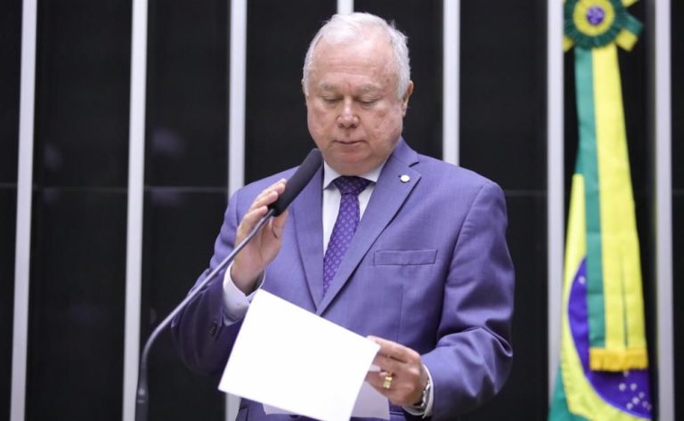Relatado por Paulo Azi, projeto que atualiza Lei Geral do Turismo é aprovado pela Câmara