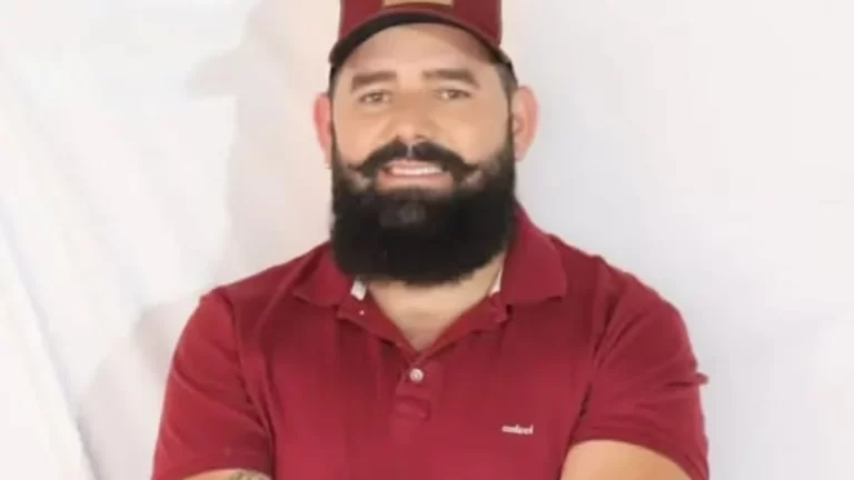 MAL SÚBITO: Cantor de forró morre após passar mal durante show em Juazeiro