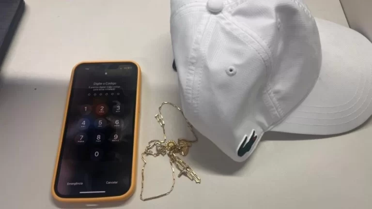 PEGARAM NO PULO: Homem é preso com celular roubado na Barra