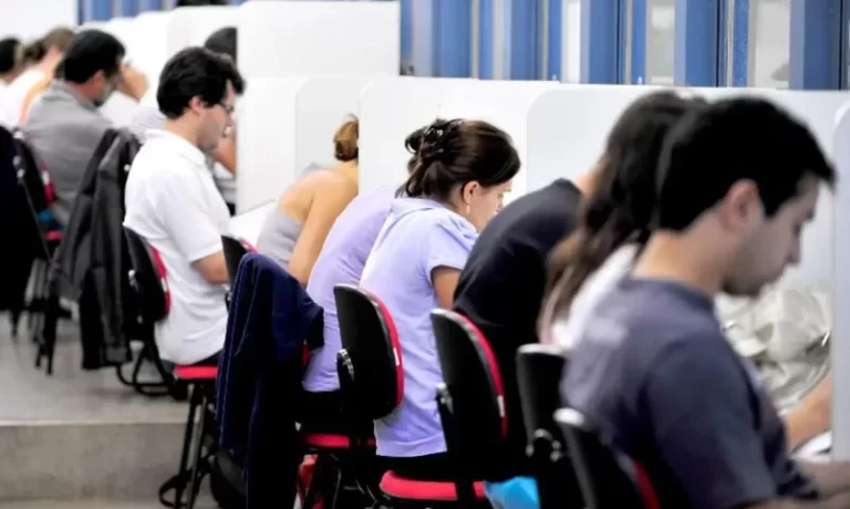 Cursinho popular tem até 6 de maio para inscrição em programa do MEC