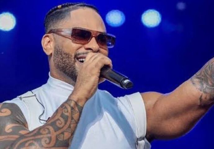 Tony Salles descarta saída do Parangolé: “Quem falou tá maluco”