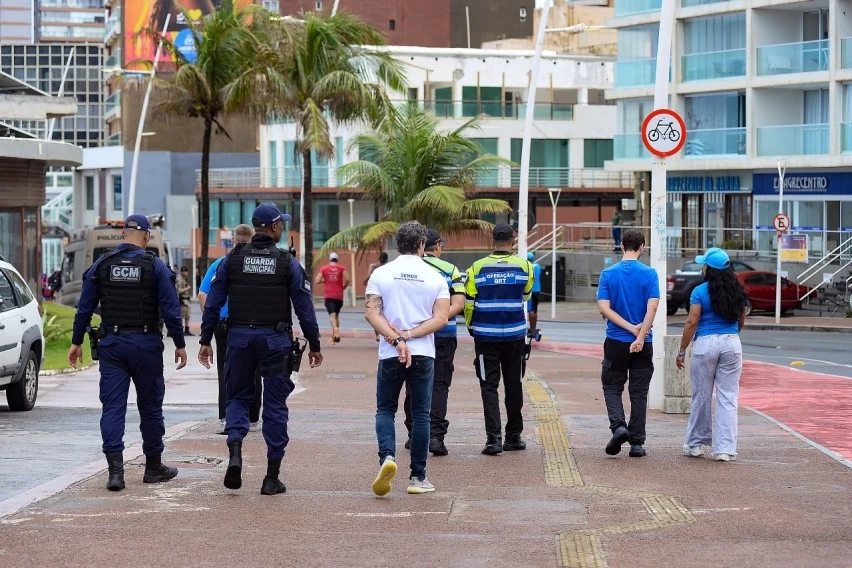 - Prefeitura de Salvador realiza blitz educativa sobre uso de patinetes elétricos após decreto de regulamentação