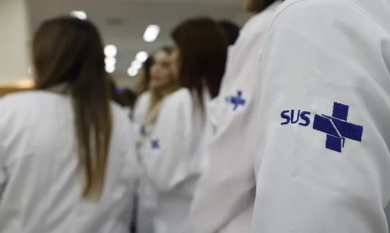 Saúde convida estados e prefeituras a aderir ao Mais Médicos Especialistas