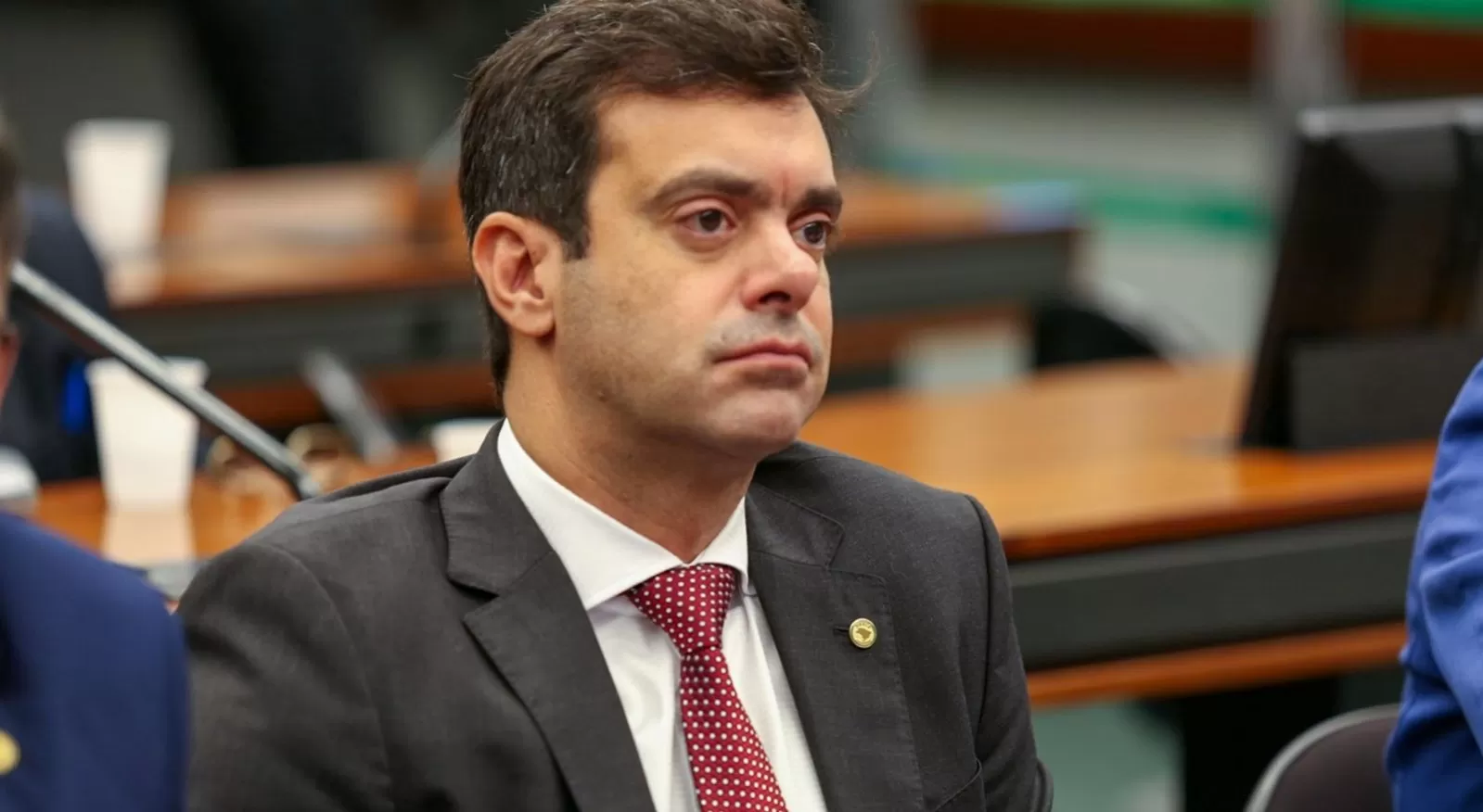 Tiago Correia pede intervenção no contrato da ViaBahia