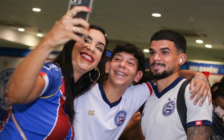 Bahia com força máxima para enfrentar o Sport; veja escalação e onde assistir