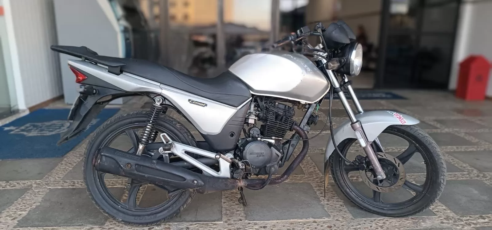 Motocicleta com restrição é recuperada em Conquista