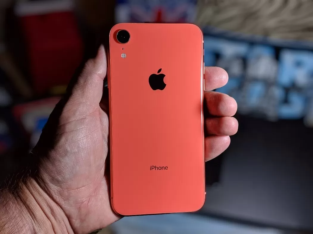 LEILÃO DA RECEITA: Veja como comprar Iphone e relógio inteligente por R$ 500