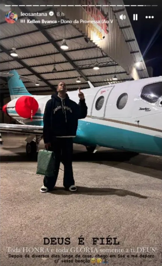 - VOANDO BAIXO! Léo Santana compra jatinho avaliado em até R$ 30 milhões