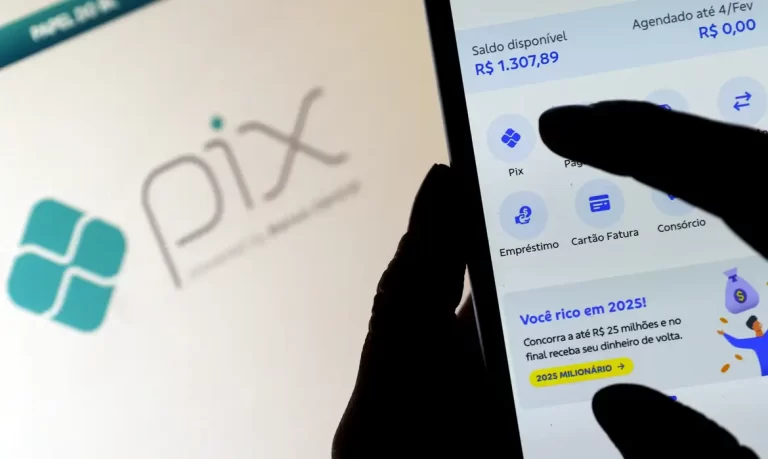 Número de pessoas que acessam banco online cresce 22 milhões em 2 anos