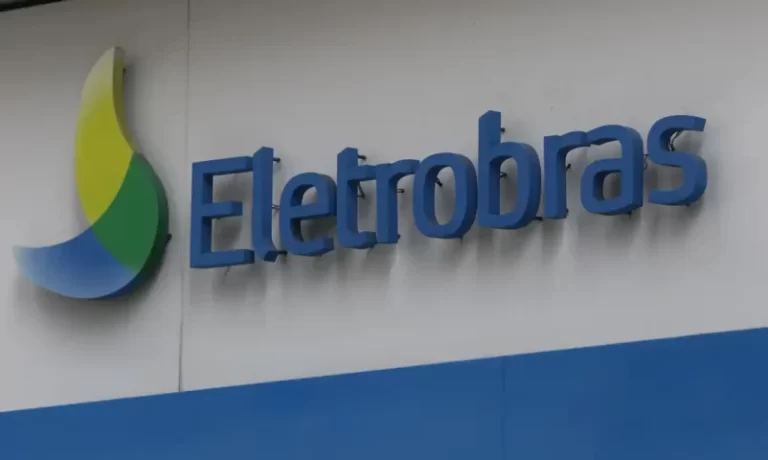 Moraes libera assembleia, e Eletrobras aprova incorporação de Furnas
