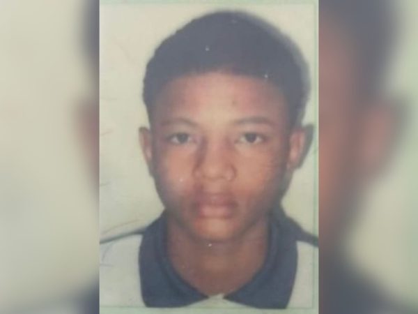 POR COLEGA DE TRABALHO: Funcionário de lava-jato morto a facadas em Feira de Santana