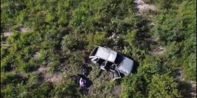 GRAVE ACIDENTE: Carro capota e duas pessoas morrem na BR-020